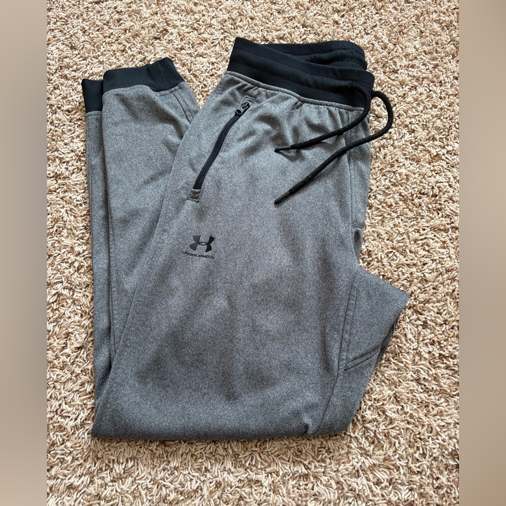 Under Armour Performance Joggers Mens size Medium
